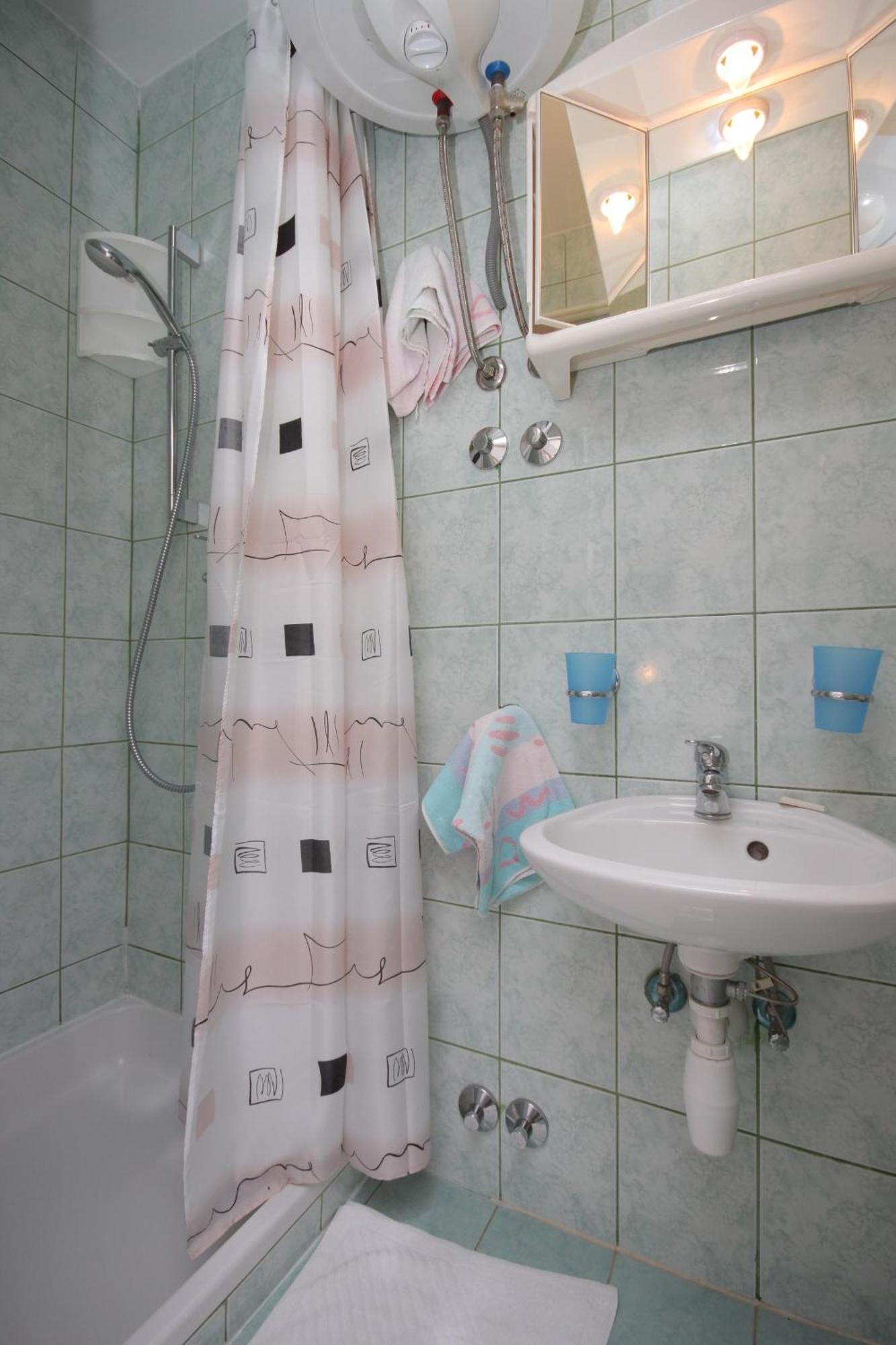 Apartments And Rooms With Parking Space Mali Lošinj Exterior foto