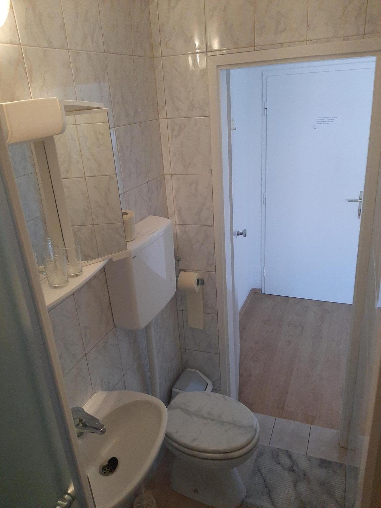 Apartments And Rooms With Parking Space Mali Lošinj Cameră foto